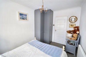 Photo 21- click for photo gallery